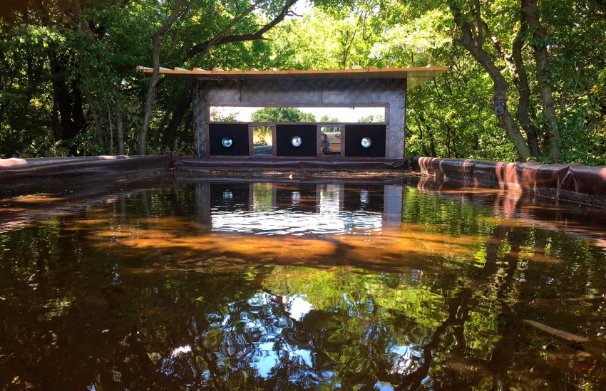 Large drinking pond hide